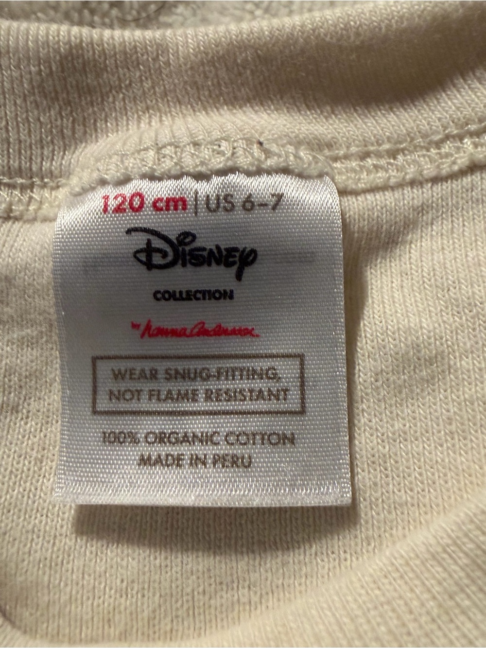 Hanna Andersson Disney Princess
Moana Pajama Set - Size 6-7 - Picture 4 of 5